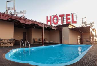 Ewann Hotel Apartments has Balcony rooms