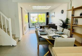 Charmante petite maison flamande has Balcony rooms