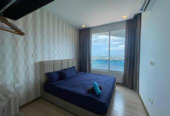 NEW 2 ROOM CONDO JONKER 4-6 Pax A4 allows 18 year olds to book a room