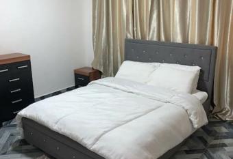 Lovely 1-bedroom rental unit for short stays. allows 18 year olds to book a room