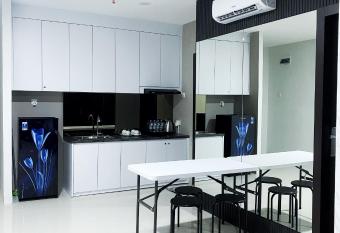 FORMOSA RESIDENCEN - The Apartments 2 Bed Room allows 18 year olds to book a room