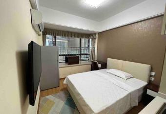                            24               20             allows 18 year olds to book a room