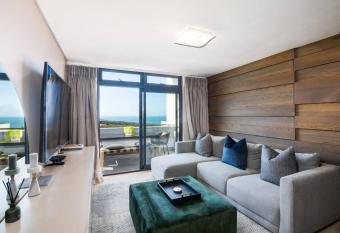Marina Bay Umhlanga has Balcony rooms