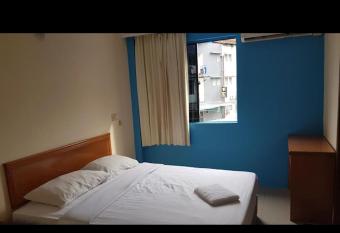 STEAK HOUSE, QUEST HOUSE AND BAR allows 18 year olds to book a room