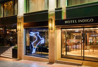 Hotel Indigo Madrid - Princesa, an IHG Hotel allows 18 year olds to book a room