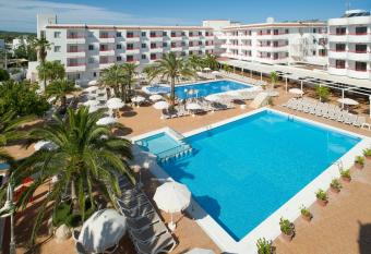 Coral Star Apartments has Balcony rooms