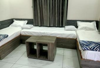 Fozi Home Stay has Smoking/Balcony rooms