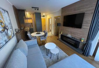 Roberto Apartment Zlatibor 5* allows 18 year olds to book a room