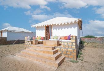 Desert galaxy camp has Balcony rooms