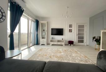 Apartament 1 Mai bloc nou-Self check-in plata card has Balcony rooms