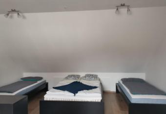 Messe Apartment BIN has Balcony rooms