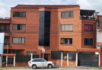Departamento en Cuenca, 3 Habitaciones y parqueo gratis allows 18 year olds to book a room