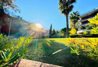 Suite Horizzonte - 300 metri dal mare has Balcony rooms