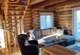 Brvnara Pahuljica Zlatar has Balcony rooms