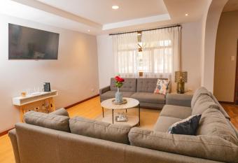 Santa Lucia Suites - Barranco allows 18 year olds to book a room