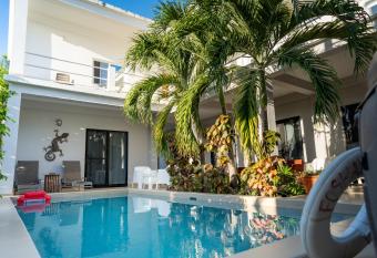 Seremei Villas has Balcony rooms