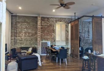 Miners Cottage Beechworth has Balcony rooms