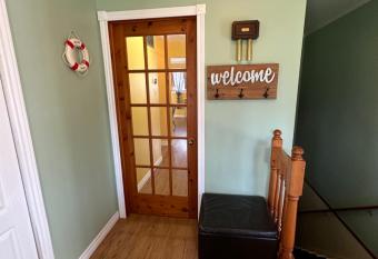 Mountain side house has Balcony rooms