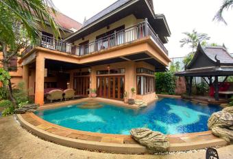 Zsophia villa has Balcony rooms