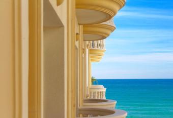 URH Sitges Playa has Balcony rooms
