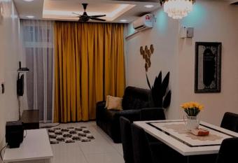 Grand Meru Homestay has Balcony rooms