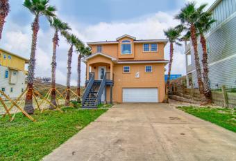 Happy Heron - House has Balcony rooms