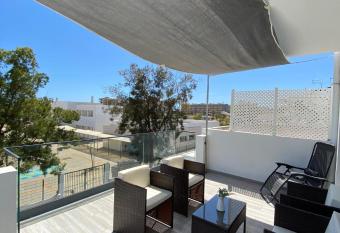 Apartment T2 Olh  o has Balcony rooms