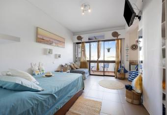 The Studio - Pet friendly has Balcony rooms