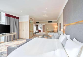 Ramada by Wyndham Doha Old Town has Smoking rooms