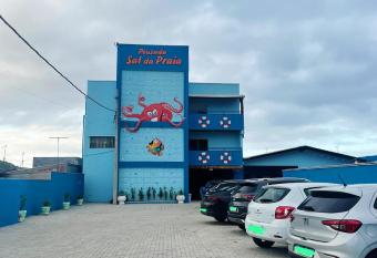 Pousada Sal da Praia allows 18 year olds to book a room