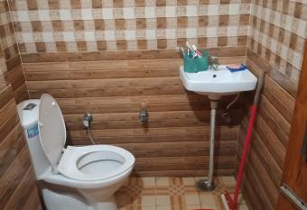 Valley View Home Stay has Balcony rooms