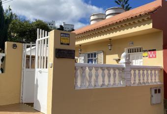 Casa Juana has Balcony rooms