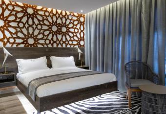 Gigiri Lion Villas II has rooms with a private hot tub