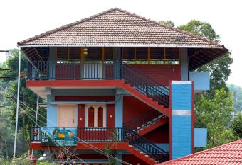 The Iksha Comforts has Balcony rooms