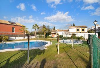 Terraza de Do  ana has Balcony rooms