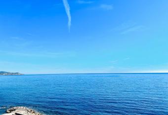 Suite SeaSide Home - Fronte Mare con piscina has Balcony rooms