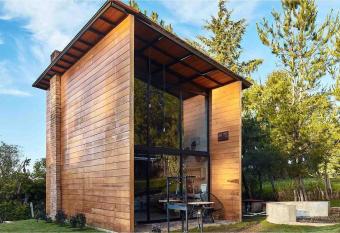 Caba  a Monalisa, Tapalpa allows 18 year olds to book a room