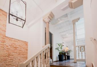 Palacio De Los Navas has Balcony rooms