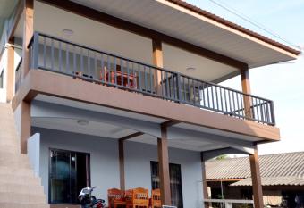 WS HOUSE KRABI has Balcony rooms