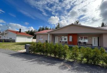 Beautiful terraced house with private parking has Balcony rooms