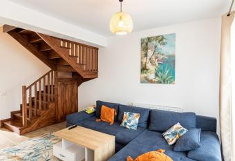 Citadel Apartament s has Balcony rooms