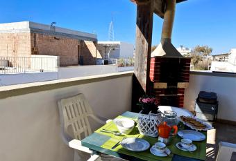 Casa Poseidone - Comodo appartamento sul mare has Balcony rooms
