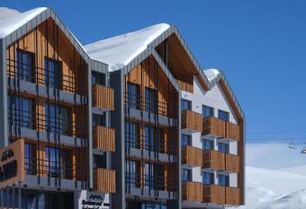 Skio has Balcony rooms