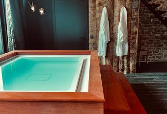 Le Refuge de Ma  ly has Balcony rooms