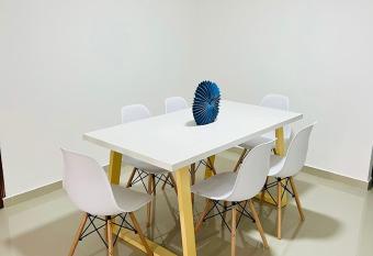 Beach apartment 2 allows 18 year olds to book a room