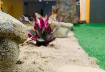 Casa Luna San Juan allows 18 year olds to book a room