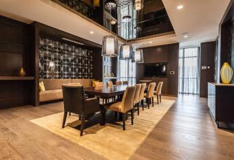 Toronto Lofts has Balcony rooms