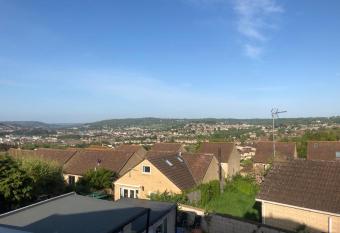 nice single room with a nice view allows 18 year olds to book a room