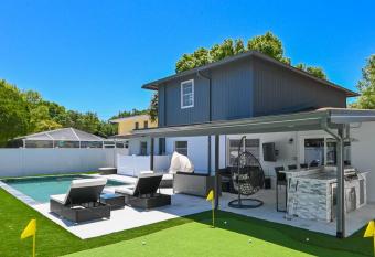 The Big Kahuna, Tampa's Best Modern Vacation Rental has Balcony rooms