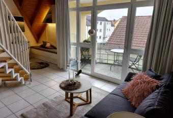 Bodensee Luxus Ferienwohnung Claudia 2 Immenstaad allows 18 year olds to book a room